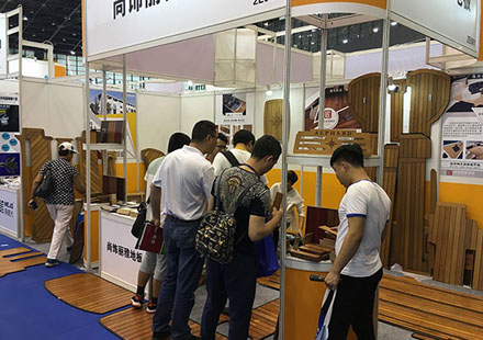 尊凯时龙地板出席了2018年6月中国(郑州)国际汽车后装展览会